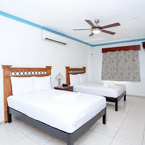 Avenida Hotel Cancún